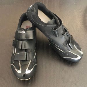 Shimano women’s road cycling shoe - Size 43